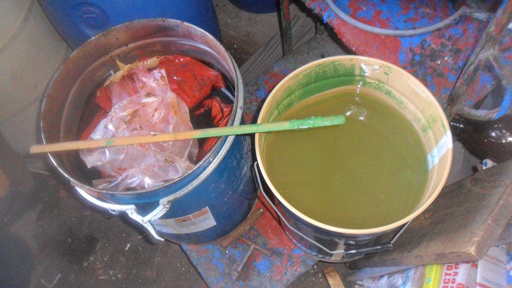 Продам  итальянскую акриловую краску