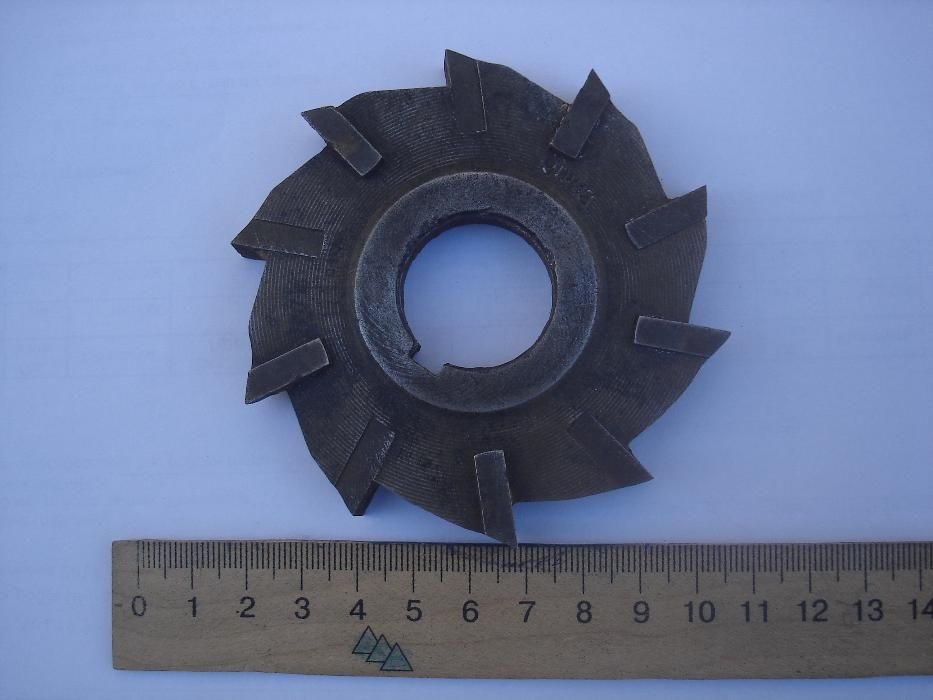 Продам Фрезы по дереву