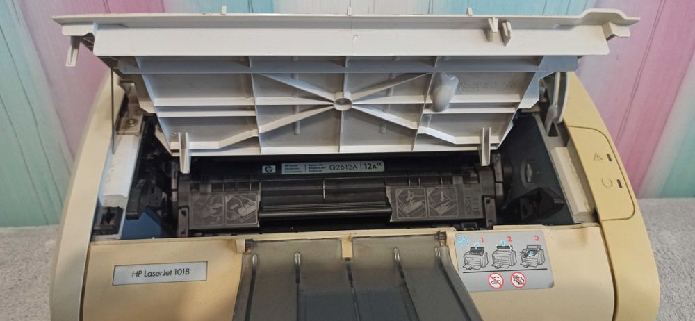 принтер HP lazer jet 1018