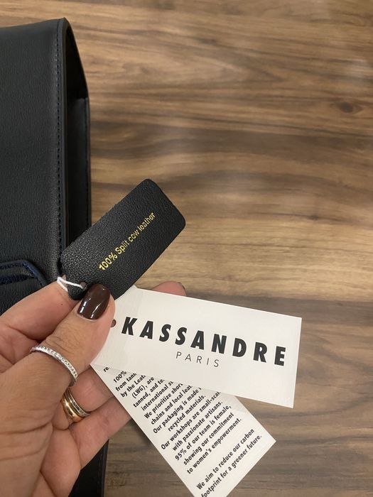 Bolsa em pele marca kassandre