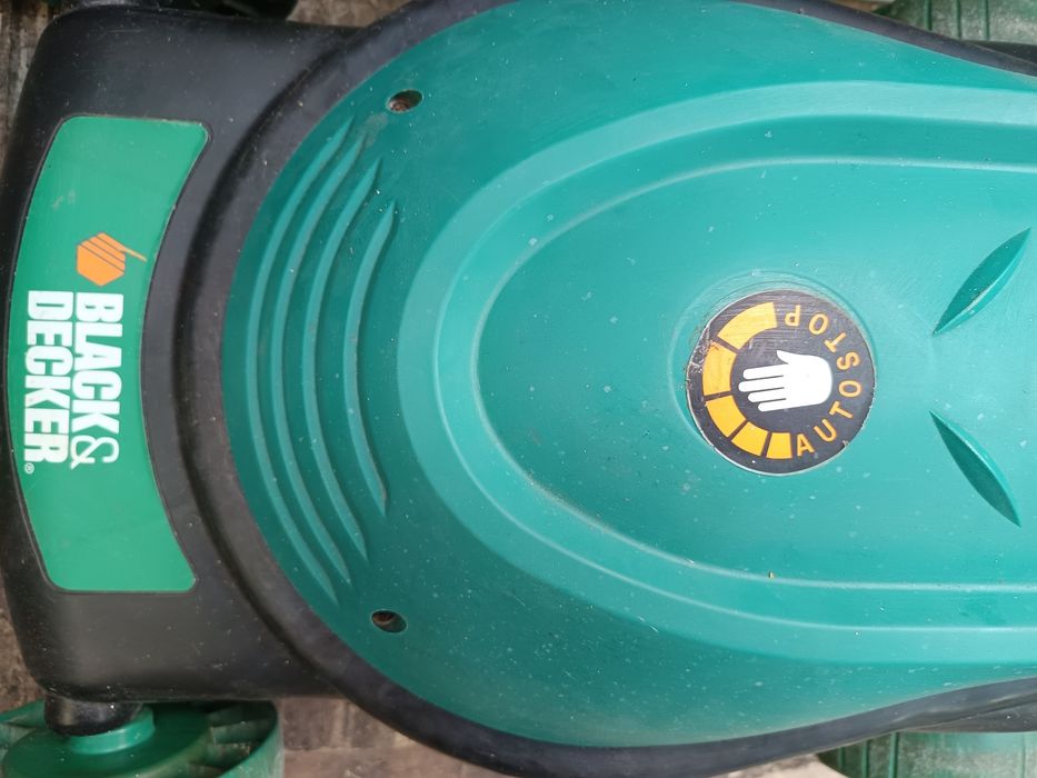 Máquina de cortar relva Black & Decker