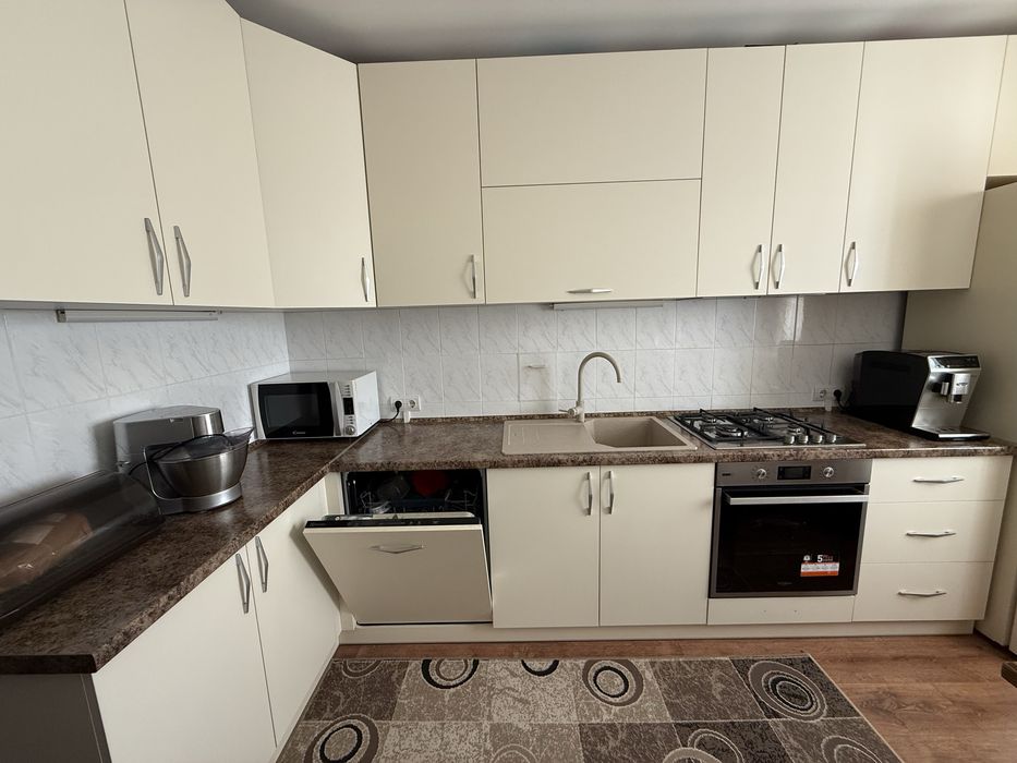 Продаж 4 кімнатної квартири р-н 33