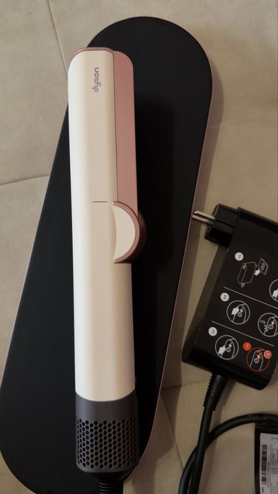 Dyson Airstrate