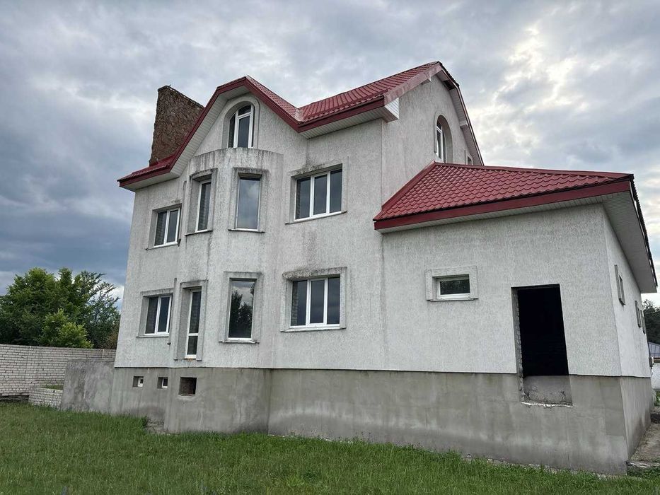 Продам будинок поруч з лісом та річкою Дніпро. Кривуші.
