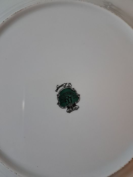 Pratos porcelana