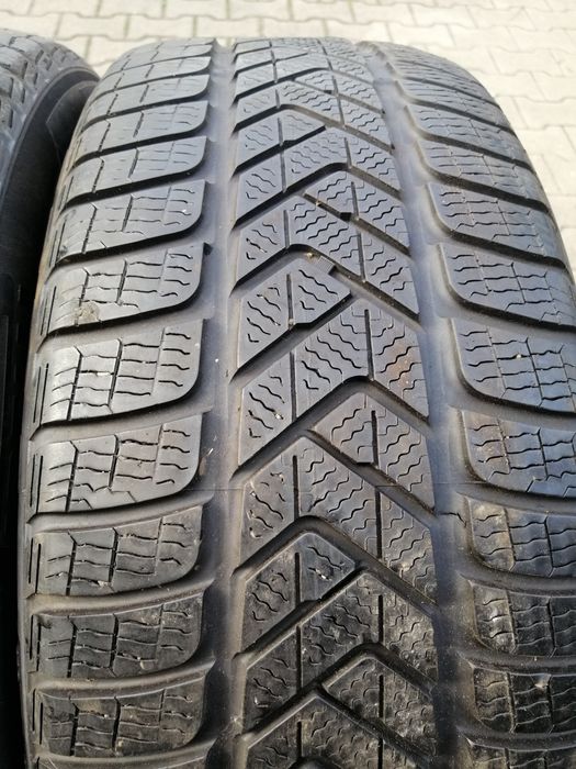 255/45R19 104V M+S Pirelli Sottozero 3 Winter MO