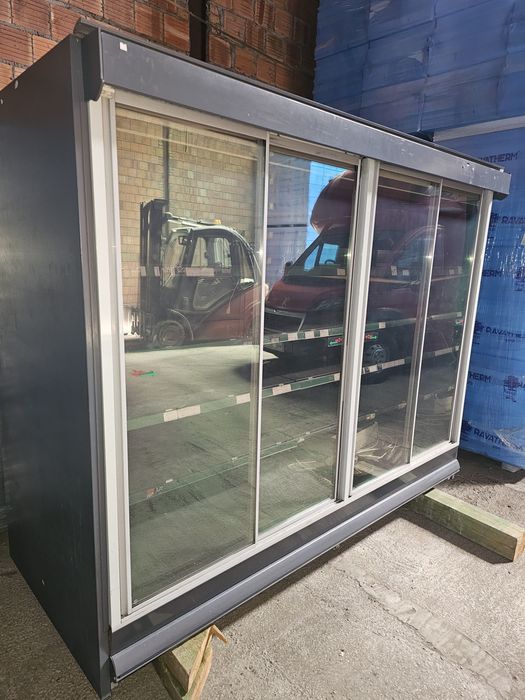 Witryna chłodnicza 260cm x 100cm x 200cm