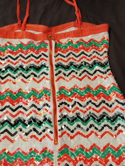 Biała w paski i cekiny sukienka na ramiączka Love Label XL 42