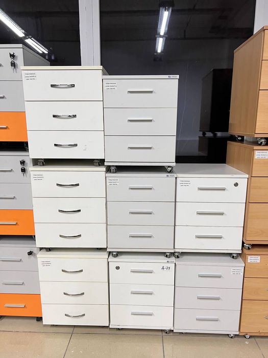 РАСПРОДАЖА кресла барные стулья iso крісла стільці стуло