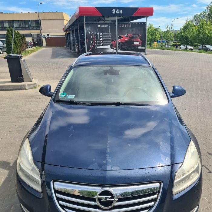 Opel Insignia 2.0 CDTI 160 koni Kombi z 2011 roku  Automat