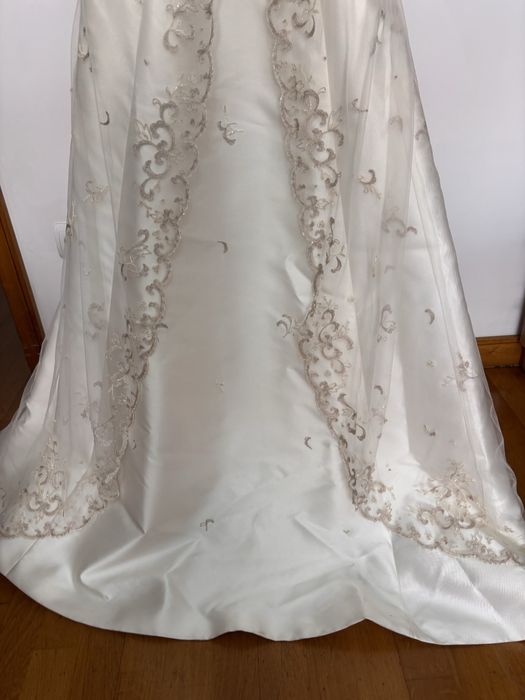 Vestido de Noiva La Sposa Tam. 34 | 2 Looks | Preço Original 3.000 €