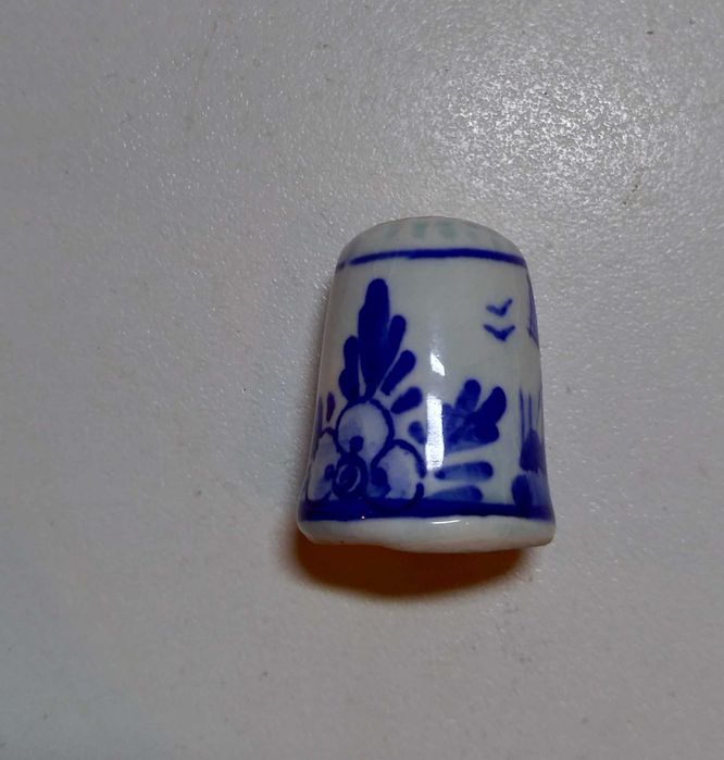 Dedal de Coleção em Porcelana