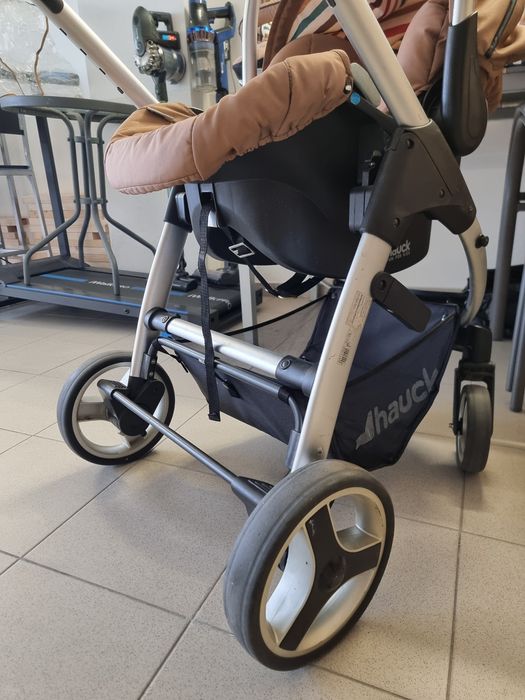 Carrinho de bebe hauk