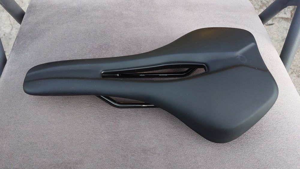 Siodelko Prologo Akero R-pas 150mm