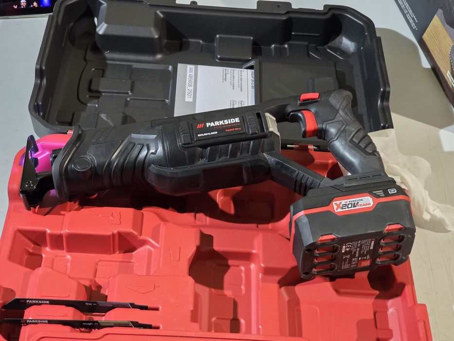 Serra sabre 20v performance