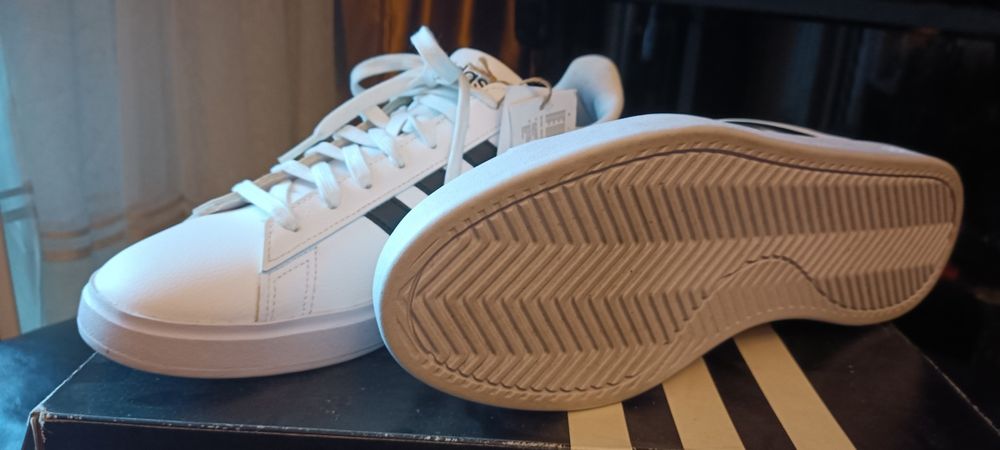 Кроссовки Adidas Grand Court 2.0 Shoes размер 43 (9) 27,5 см.