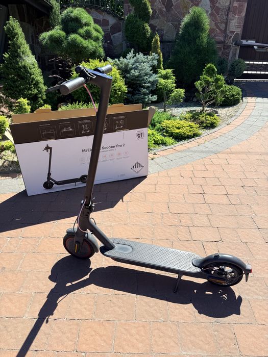 Електросамокат Xiaomi Mi Electric Scooter Pro 2