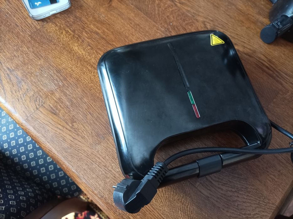 Бутербродниця вафельниця