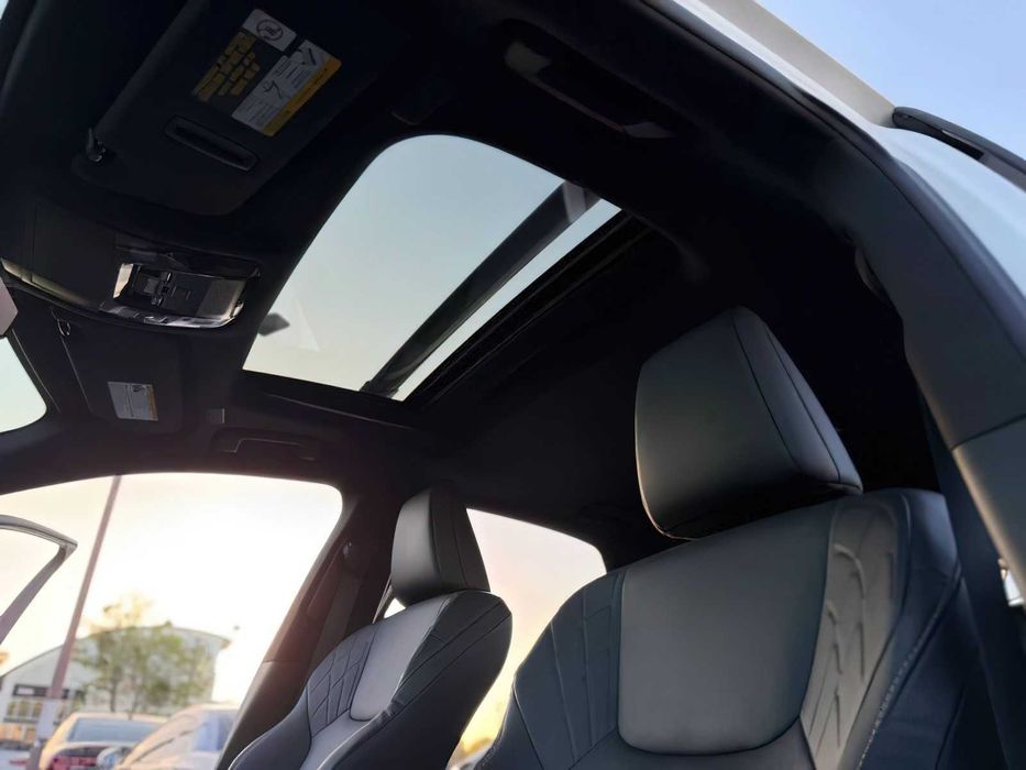 Lexus RX 350h      2023
