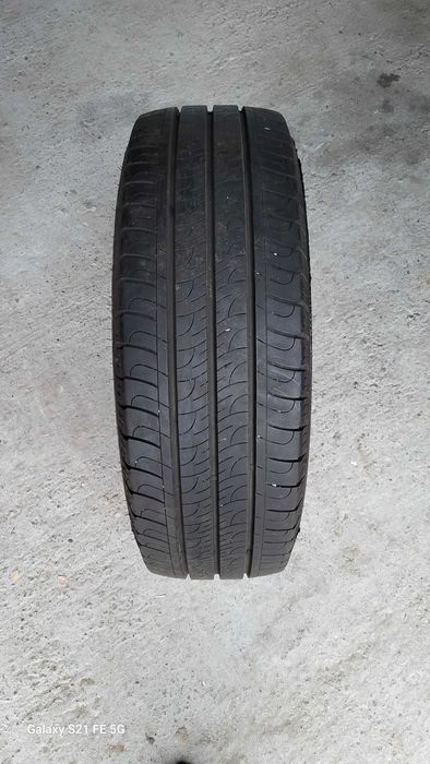 Opony Goodyear 215 65 16 dostawcze