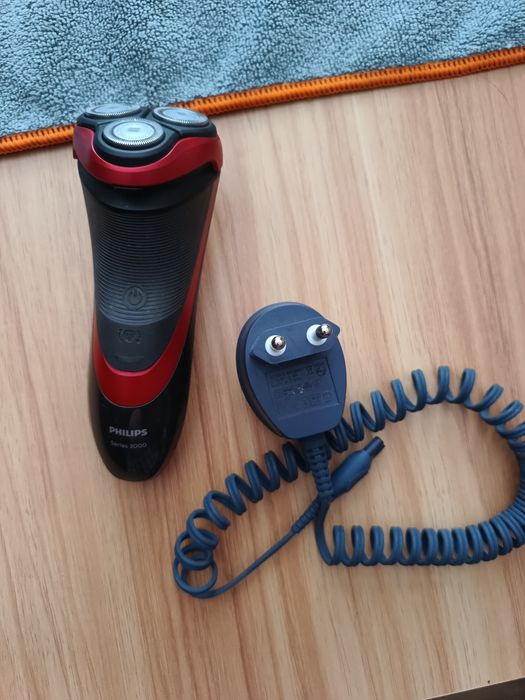 Продам електробритву Fillips 3580.