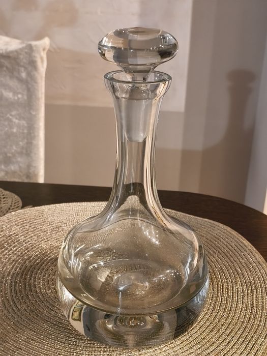 Sprzedam karafkę że szkła sodowego Krosno