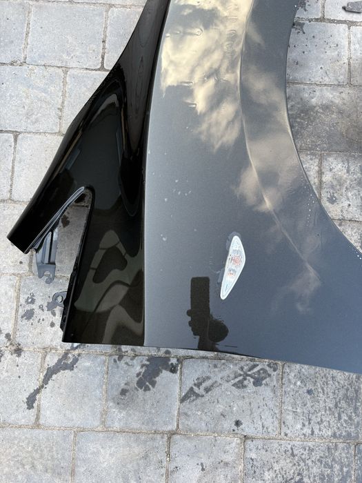 Błotnik prawy przedni Mazda CW 5 II