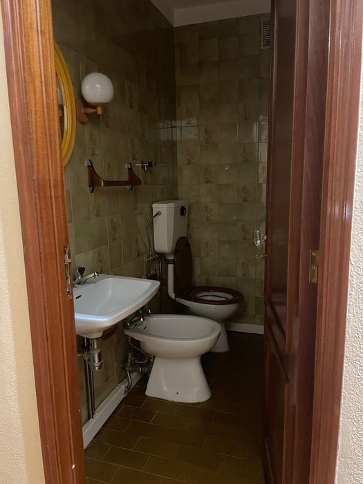 Apartamento T4 para renovar