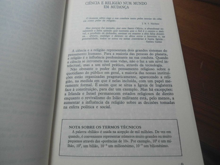 Deus e a Nova Física por Paul Davies