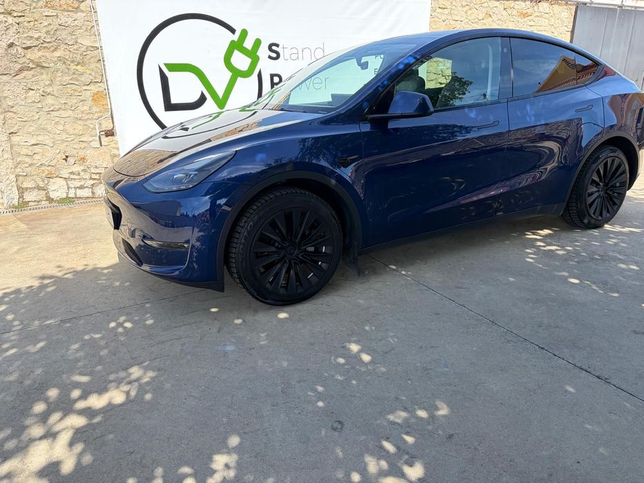 Tesla Model Y Long Range Dual Motor AWD