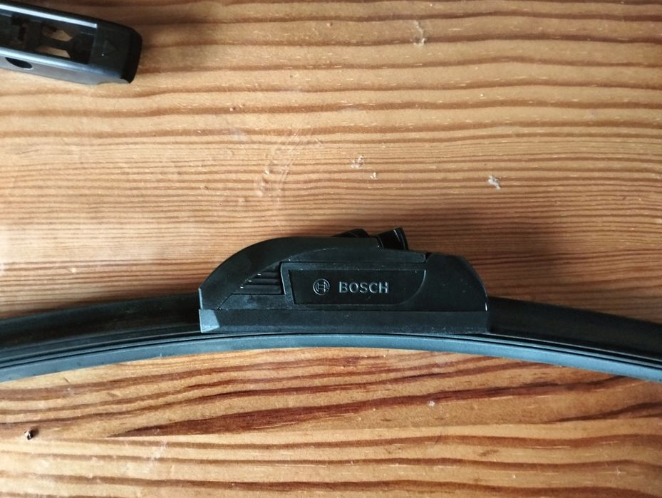 Щетка стеклоочистителя Bosch Aerotwin 600/475мм