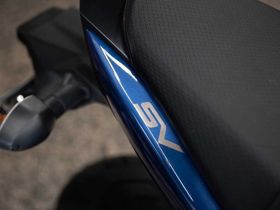 Suzuki SV 650 (2024) – Como Nova | Garantia e Retoma | FIXE Moto