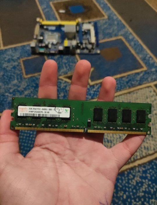 Ддр 2 800мхц 2гб і жосткий диск на 500гб