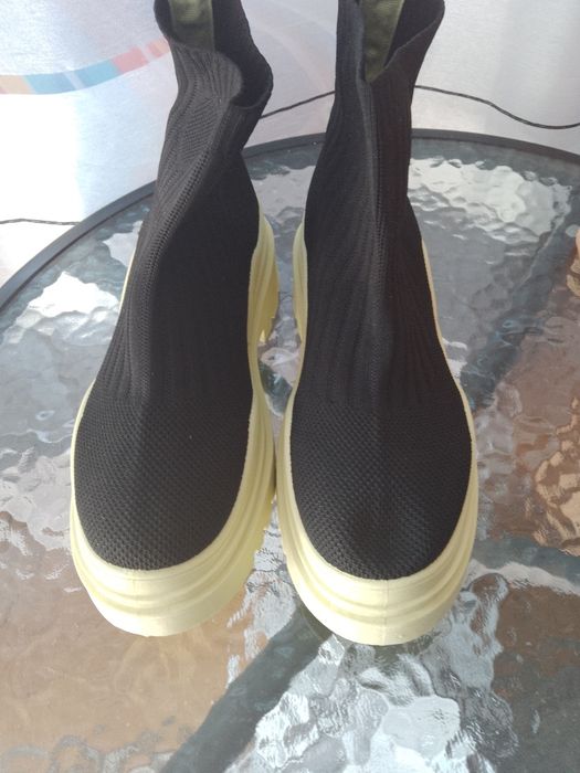 Nowe kozaki skarpeta gruba podeszwa