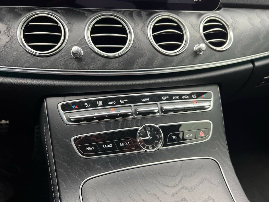 Mercedes-Benz E 2.0D Car Invest Ukraine Лізинг