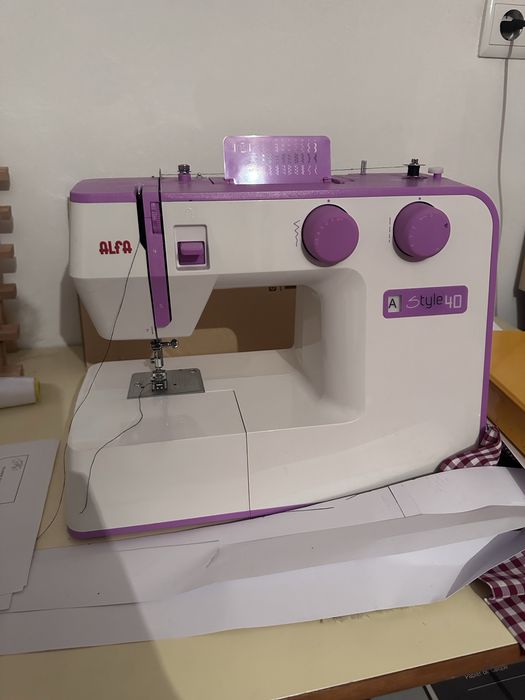 Maquina de costura Alfa
