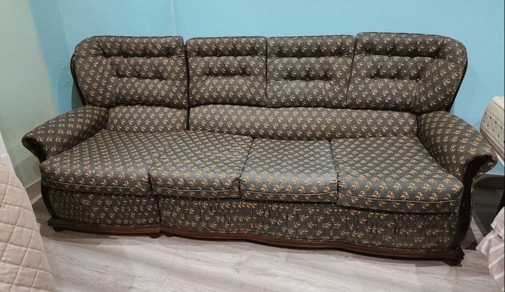 Vendo sofá cama  em bom estado