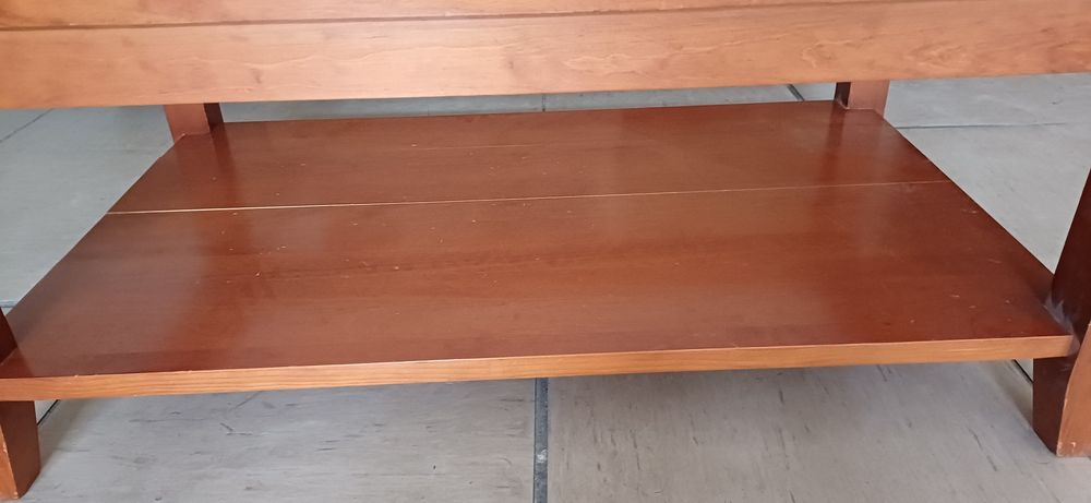 Mesa rectagular de cerejeira