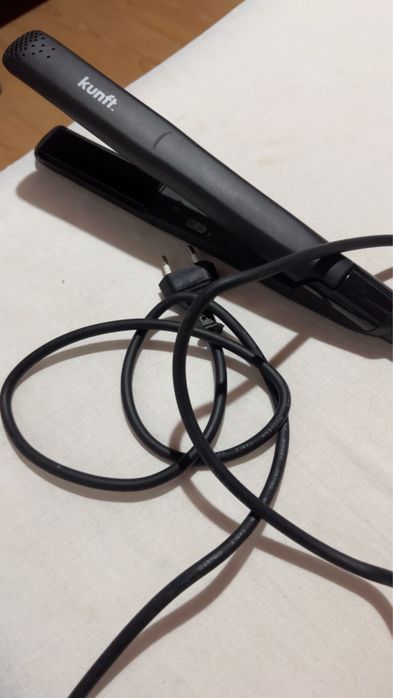 Alisador de Cabelo Kunft / Placa de alisar