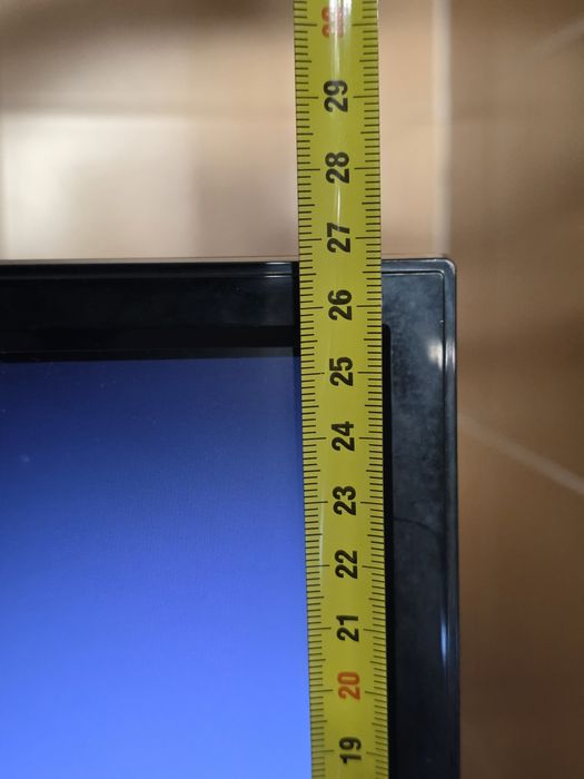 Televisão LED Kunft 19" (Como Nova, com Caixa)