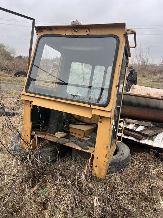 Фронтальний погрущик FORUKAVA 345