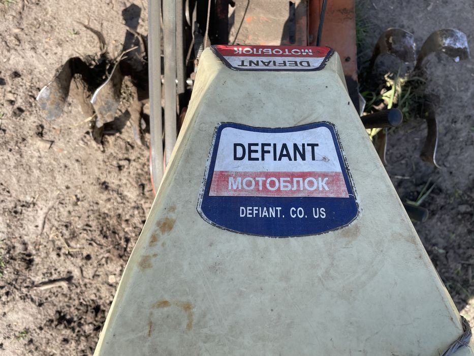 Продам мотоблок Defiant 6 к.с