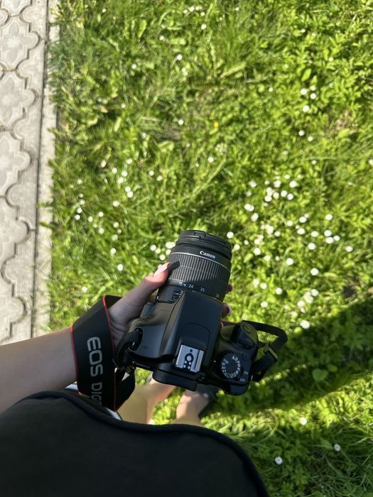 Продам Canon 1100d