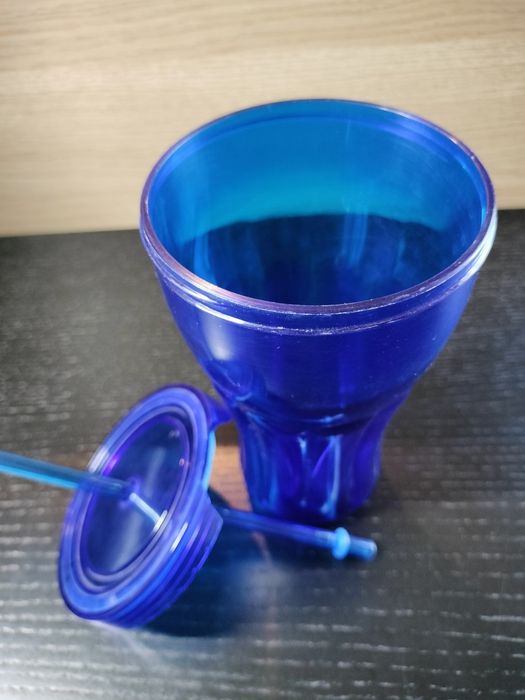 Plastic Cup with Integrated Straw64737974389122123