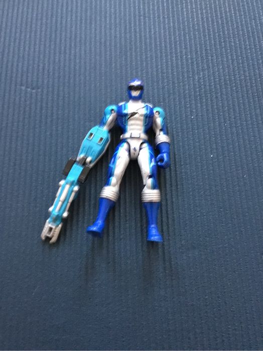 Niebieska figurka Transformers