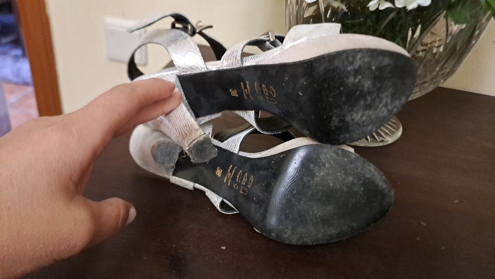 Sandalia prateada 38