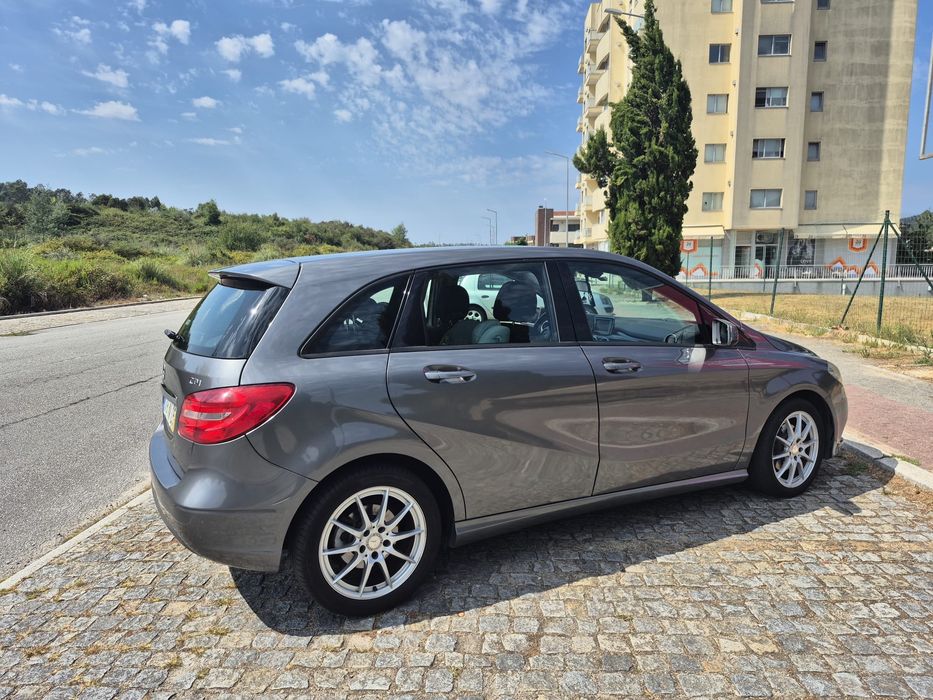 Mercedes B200 2012