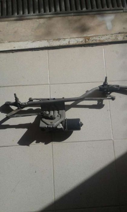 Motor e braços limpa para- brisas Renault scenic