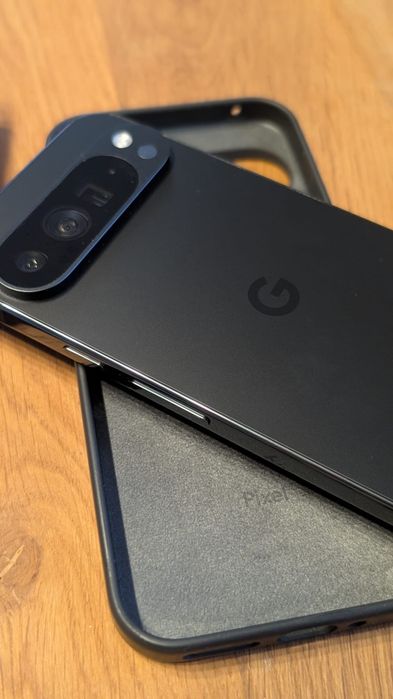 Smartfon Google Pixel 9 Pro XL 16/256 czarny obsidian + etui