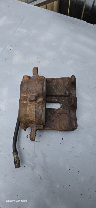 Zacisk Hamulcowy Przód G60 Girling Lewy Audi 80 B4 S2